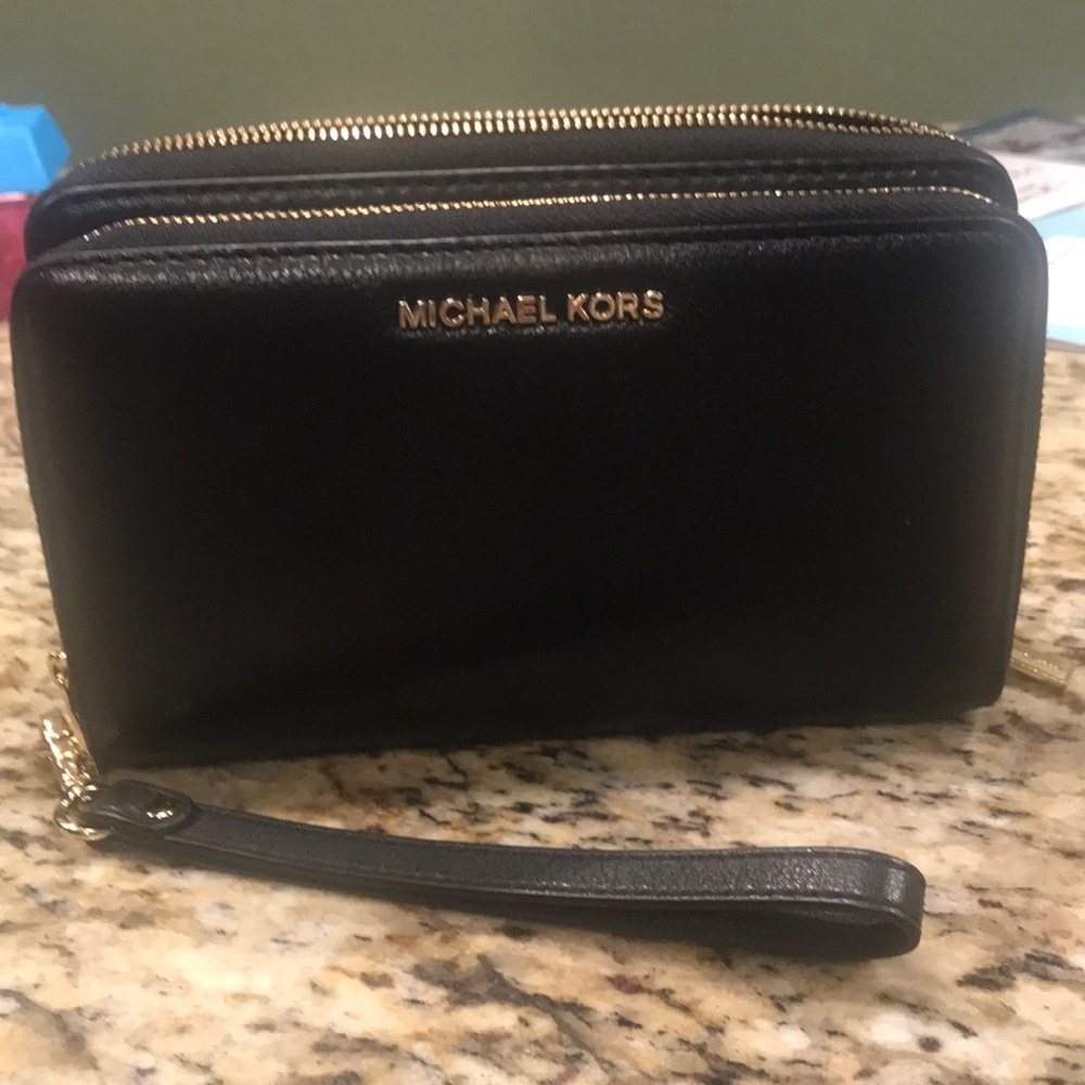 Michael Kors Adele Double-zip wristlet wallet